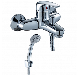 Смеситель для ванны Rossinka F40-31