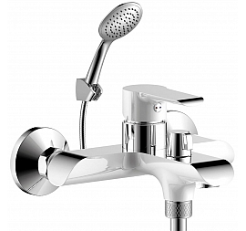 Смеситель для ванны Rossinka W35-31